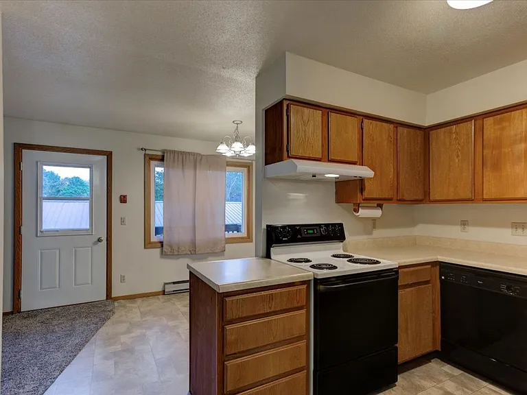 715 Terrill Rd — Photo 2