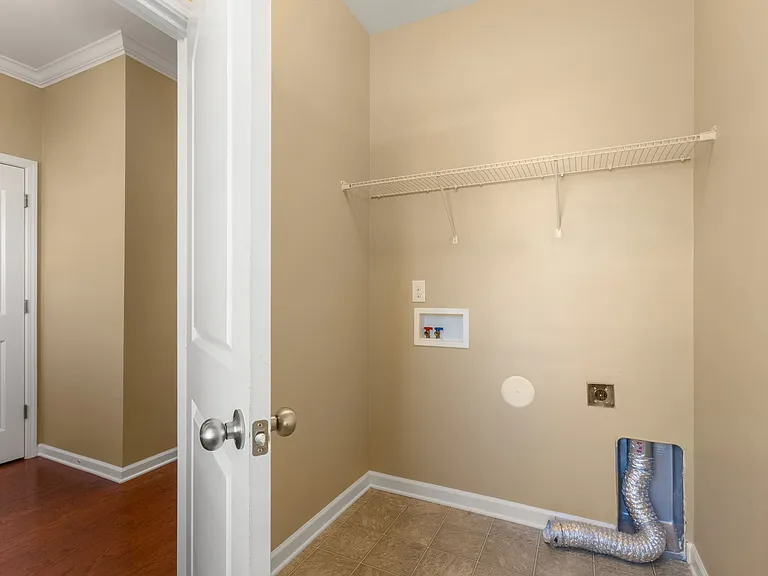 1491 Hyacinthia Ln — Photo 5