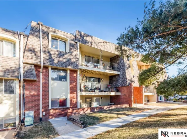 12025 Pierce Plz APT 323, Omaha, NE 68144