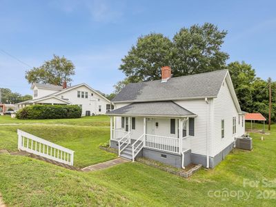 105 E Catawba St, Belmont, NC, 28012