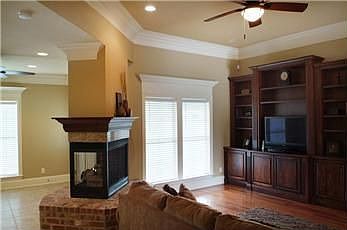 4th image of 38378 Shelby Dr