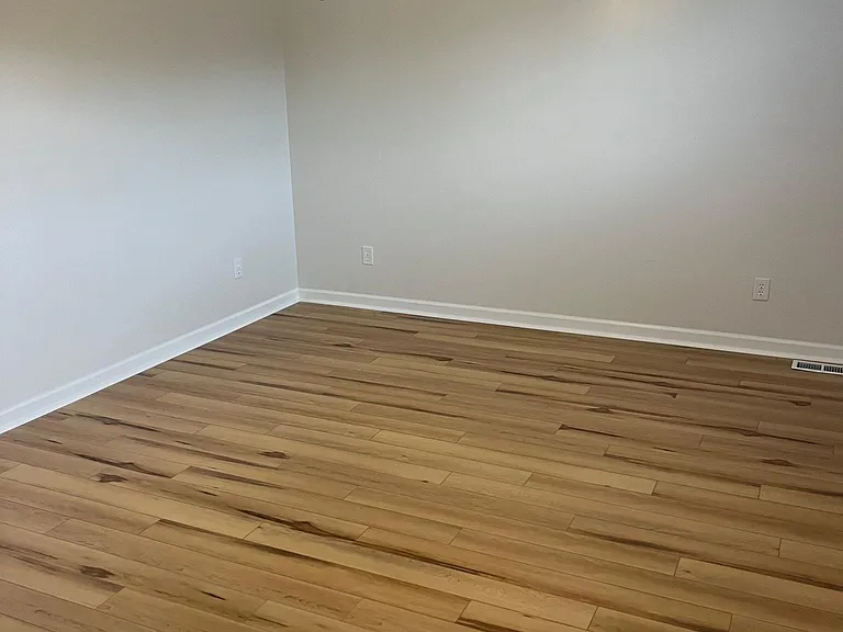 1031 Sunvalley Cir #1031 — Photo 17