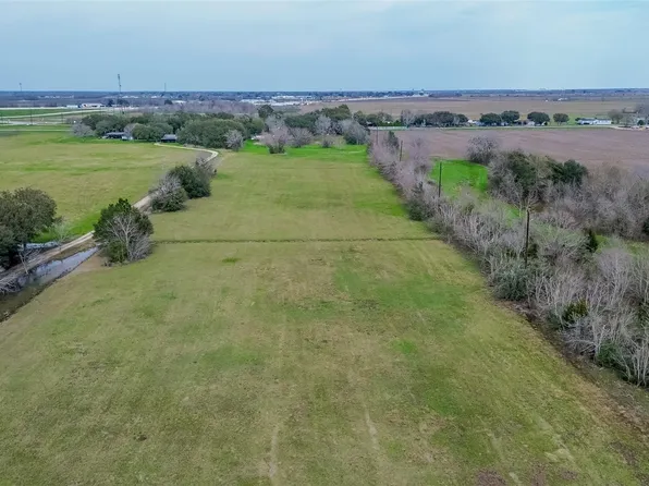 422 Fm 360 Rd, Beasley, TX 77417