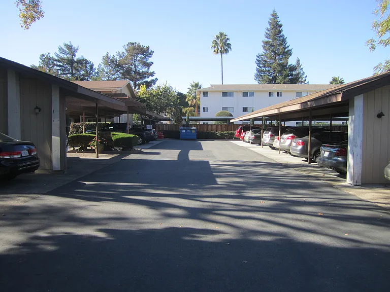 245 W California Ave — Photo 26