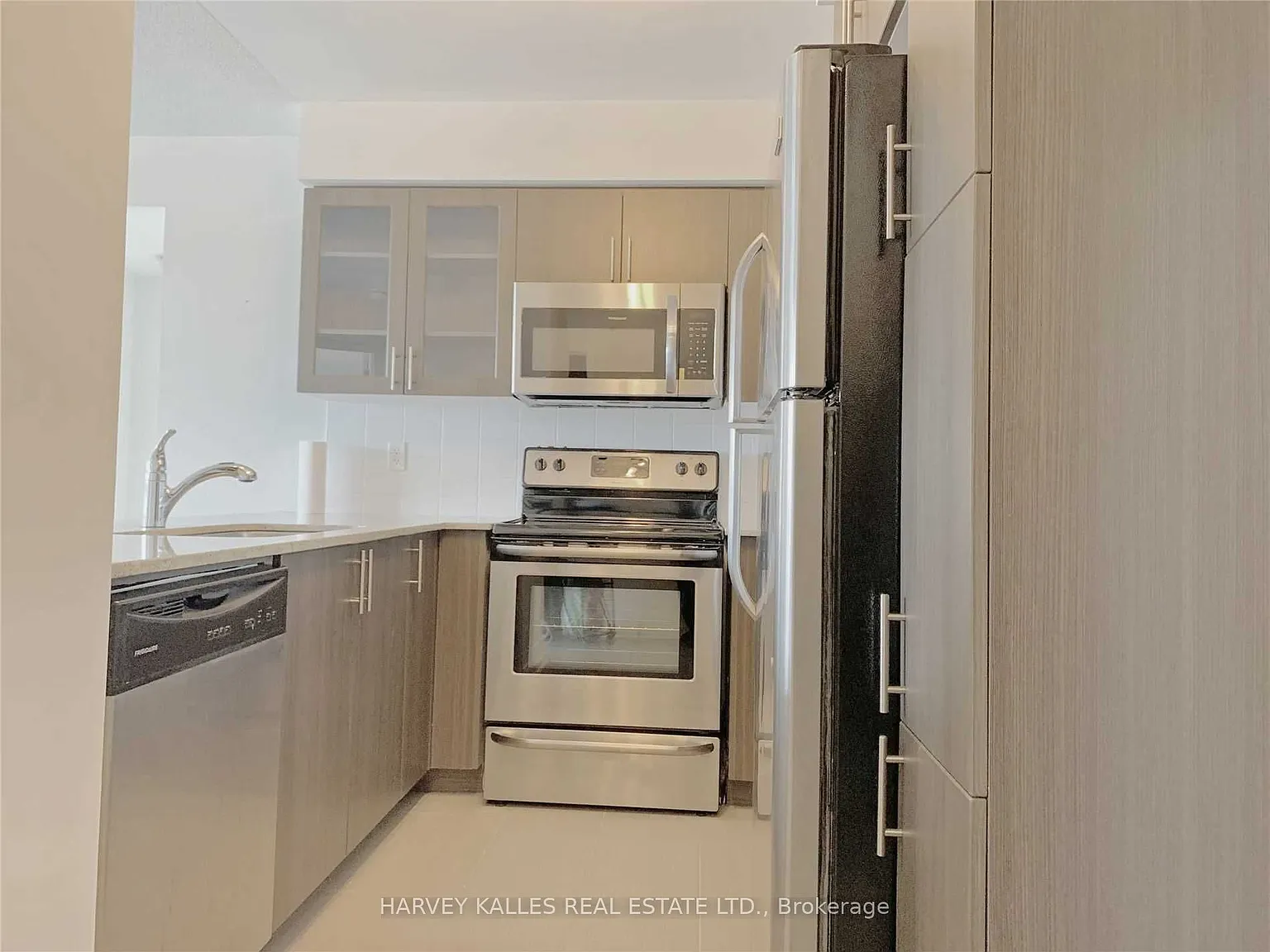 2 bed, $2,850 — Photo 4
