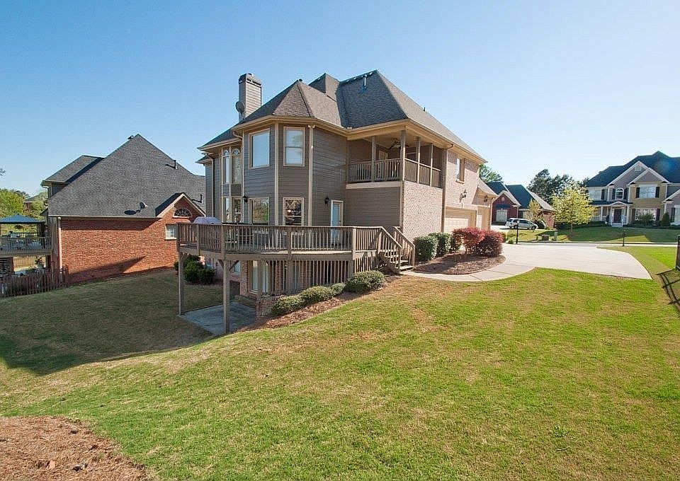 1st image of 2442 Floral Valley Dr