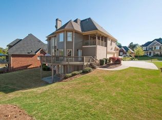2442 Floral Valley Dr, Dacula, GA 30019