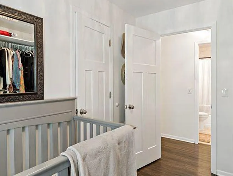 4520 Vandervork Ave — Photo 26