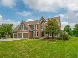 18220 Windsor Dr, Stilwell, KS 66085