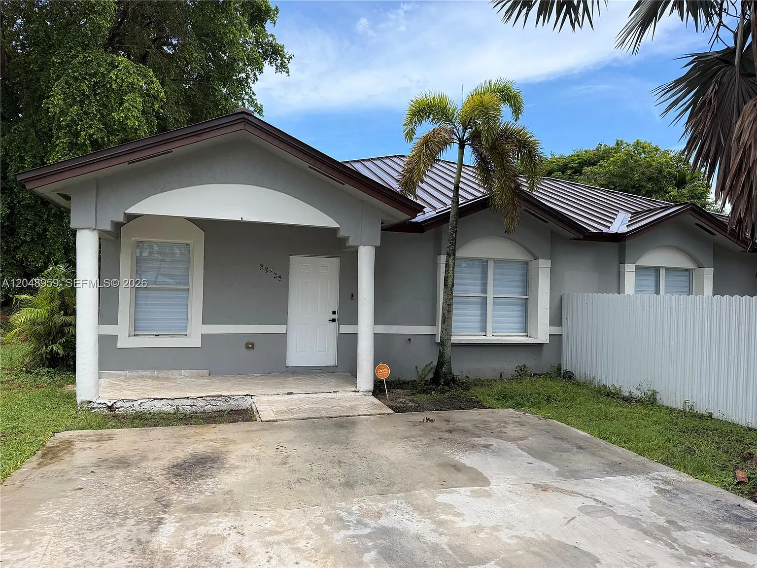 Silverton Estates — Photo 1