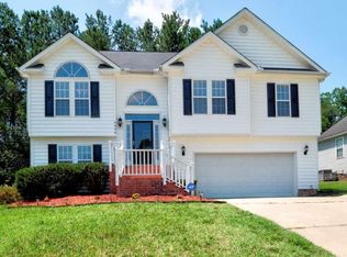 5424 Neuse View Dr, Raleigh, NC 27610