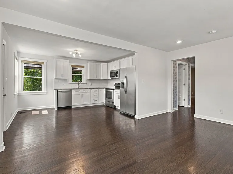 800 Oak St — Photo 7