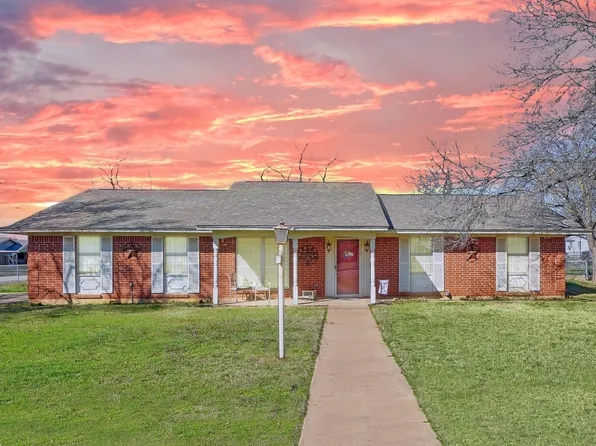 2104 SE 22nd Ave, Mineral Wells, TX 76067
