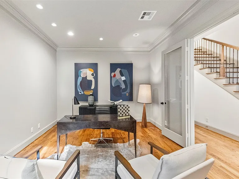 4317 Stanford St — Photo 4