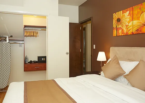 Rented by Townhouse Apartments | media 6