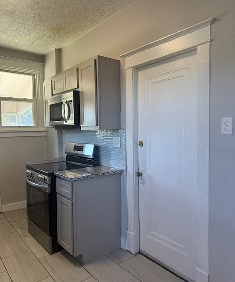 6751 Crest Ave #2 — Photo 11