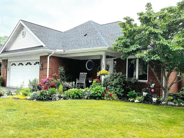 954 Fairway Cv, Tecumseh, MI 49286