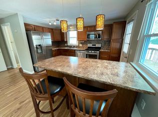 121 Kent Rd, Springfield, MA 01129