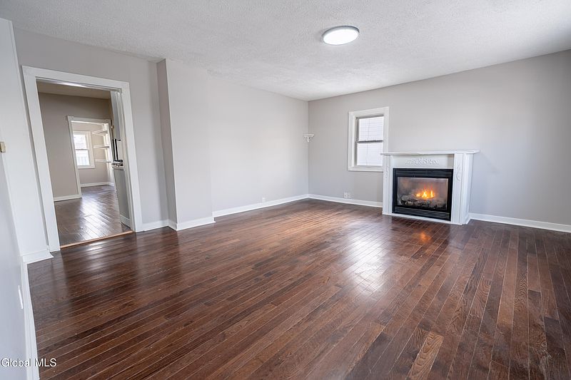 2nd image of 594 6th Avenue