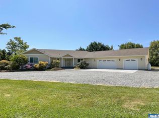 324 Griffith Farm Rd, Sequim, WA 98382