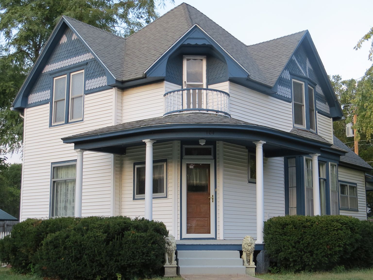 104 N Chestnut St, KS 67456 Zillow