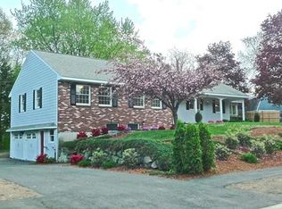 15 Candlewood Dr, Waltham, MA 02451