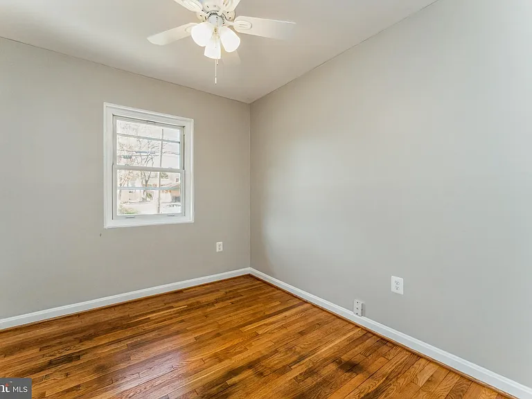 5424 Ferndale St — Photo 12