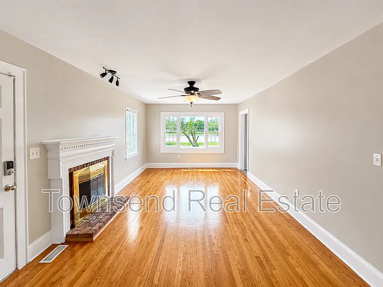 2534 McNeill Cir — Photo 3