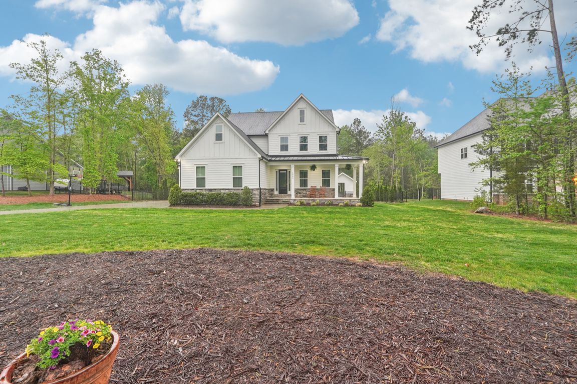 Waxhaw Crossing Dr-1104-001.jpg