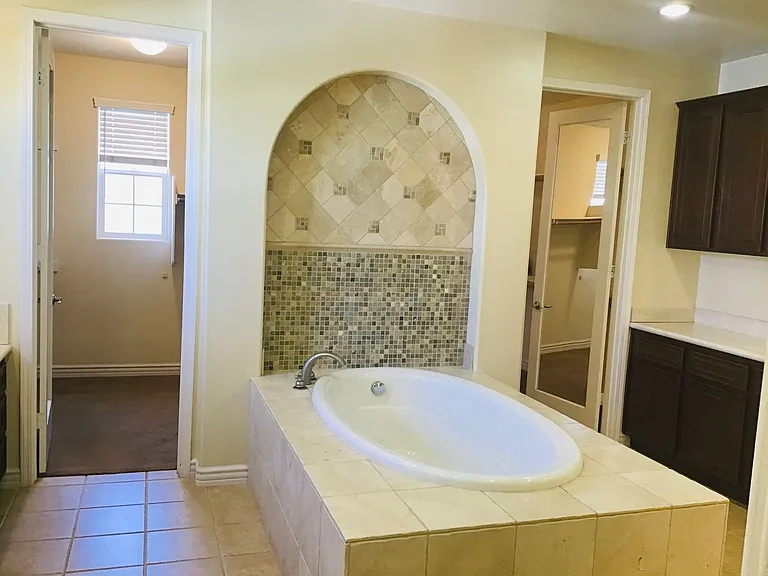 3273 Canopy Dr — Photo 23