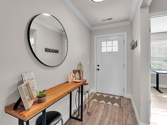 4th image of 1117 Park Rd