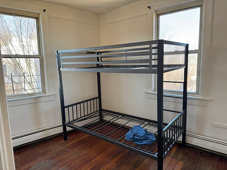 283 Van Duzer St #2 — Photo 10