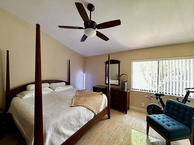 5520 Coach House Cir — Photo 9
