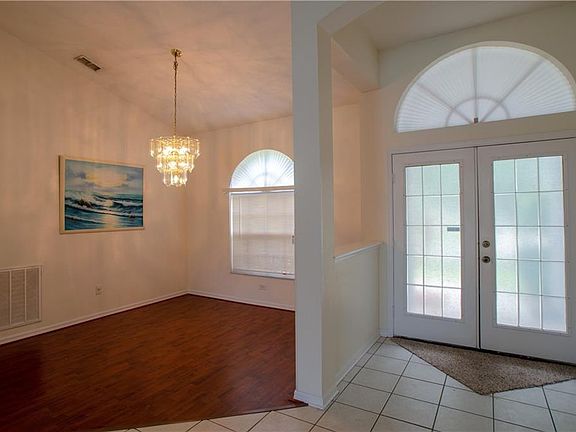 2nd image of 9421 Clover Glen Dr
