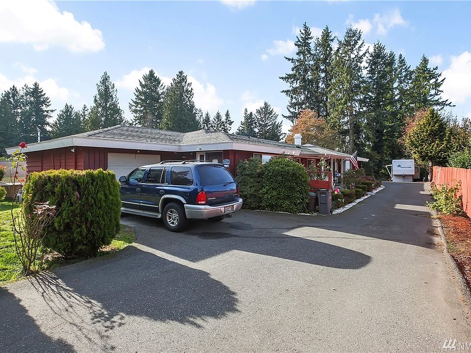 Welcome to 1535 Rocky Point Rd NW.  The Tenant's unit is the first unit.