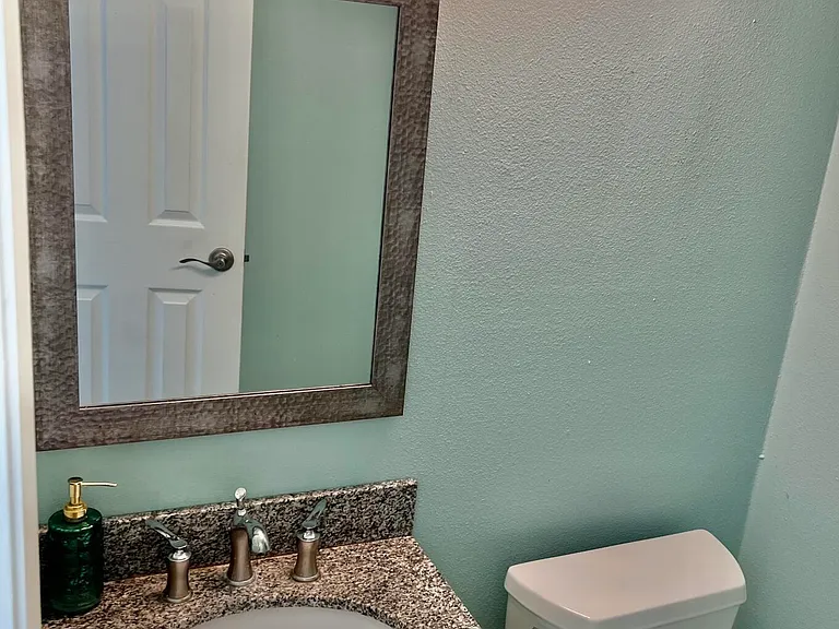 8707 Bay Ct — Photo 18
