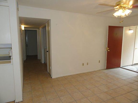 3rd image of 8201 Richmond Ave APT 19