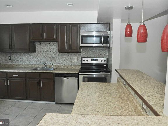 3rd image of 1911 Mariner Ln