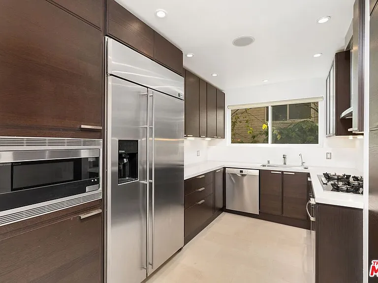 10645 Wilshire Blvd #101 — Photo 14