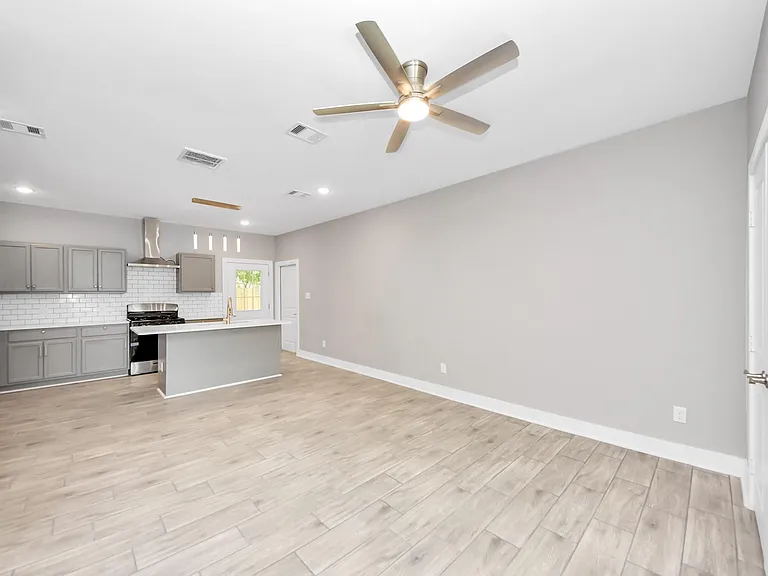 2608 Campbell St #A — Photo 13