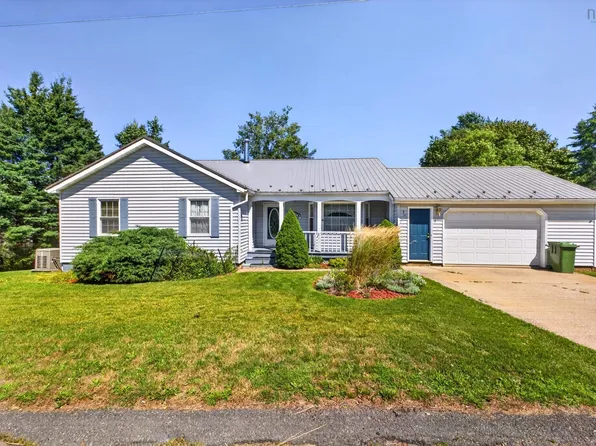 1 Hillcrest St, Truro, NS B2N 3M2