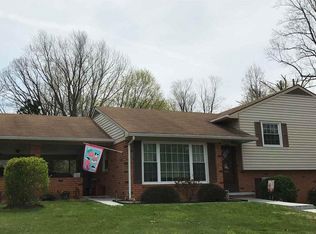 1016 Lyndhurst Rd, Waynesboro, VA 22980