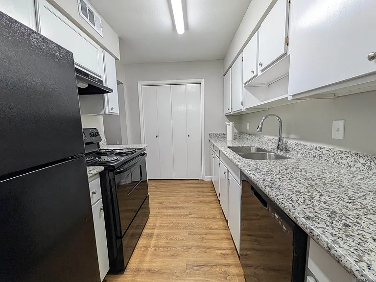 1701 Lobdell Ave #78 — Photo 2
