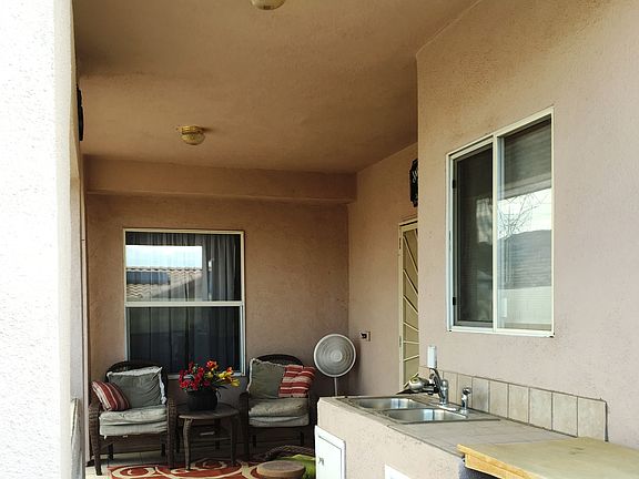 4th image of 1012 Skysail Dr