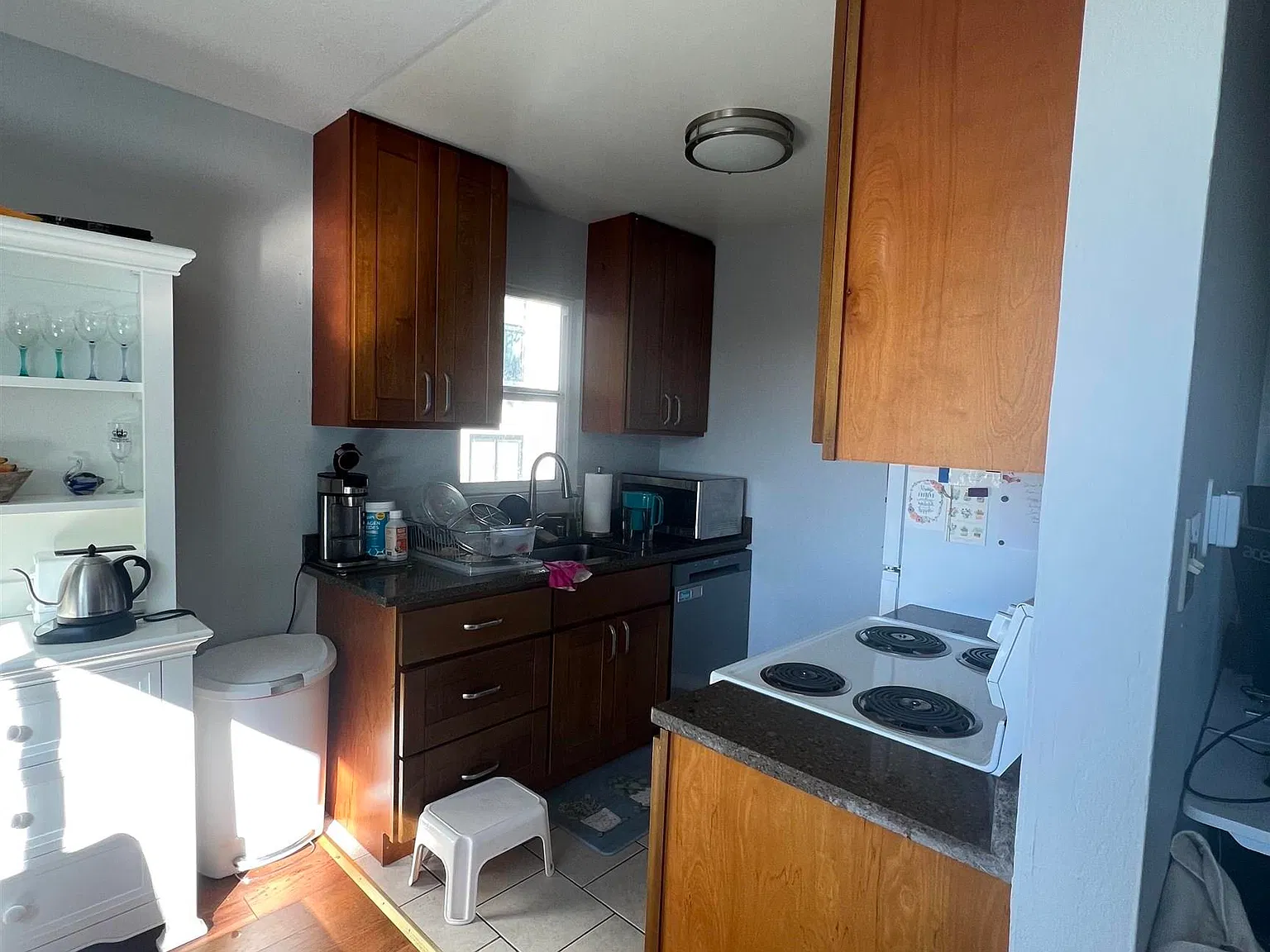 1 bed, 1.0 bath, 575 sqft, $2,450 — Photo 3