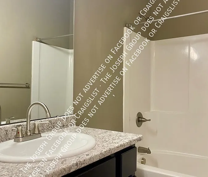 2524 Meridian St #204-20 — Photo 14