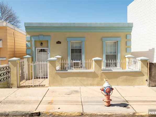 4319 Durham Ave, North Bergen, NJ 07047