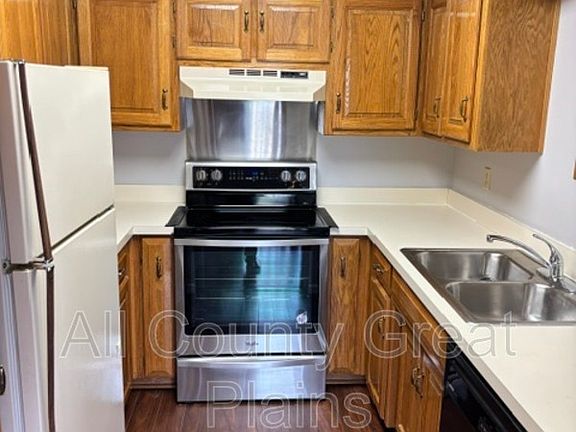 4th image of 4980 W 60th Ter