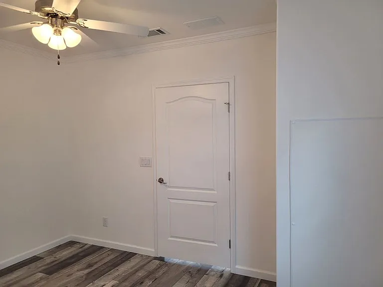 5600 Jennie St #15 — Photo 9