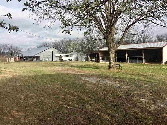 2nd image of 33250 N County Road 3270